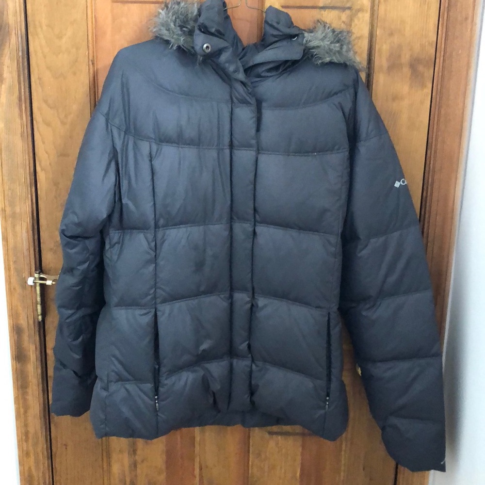 Gunmetal gray Columbia down feather puffer coat with detachable faux fur hood